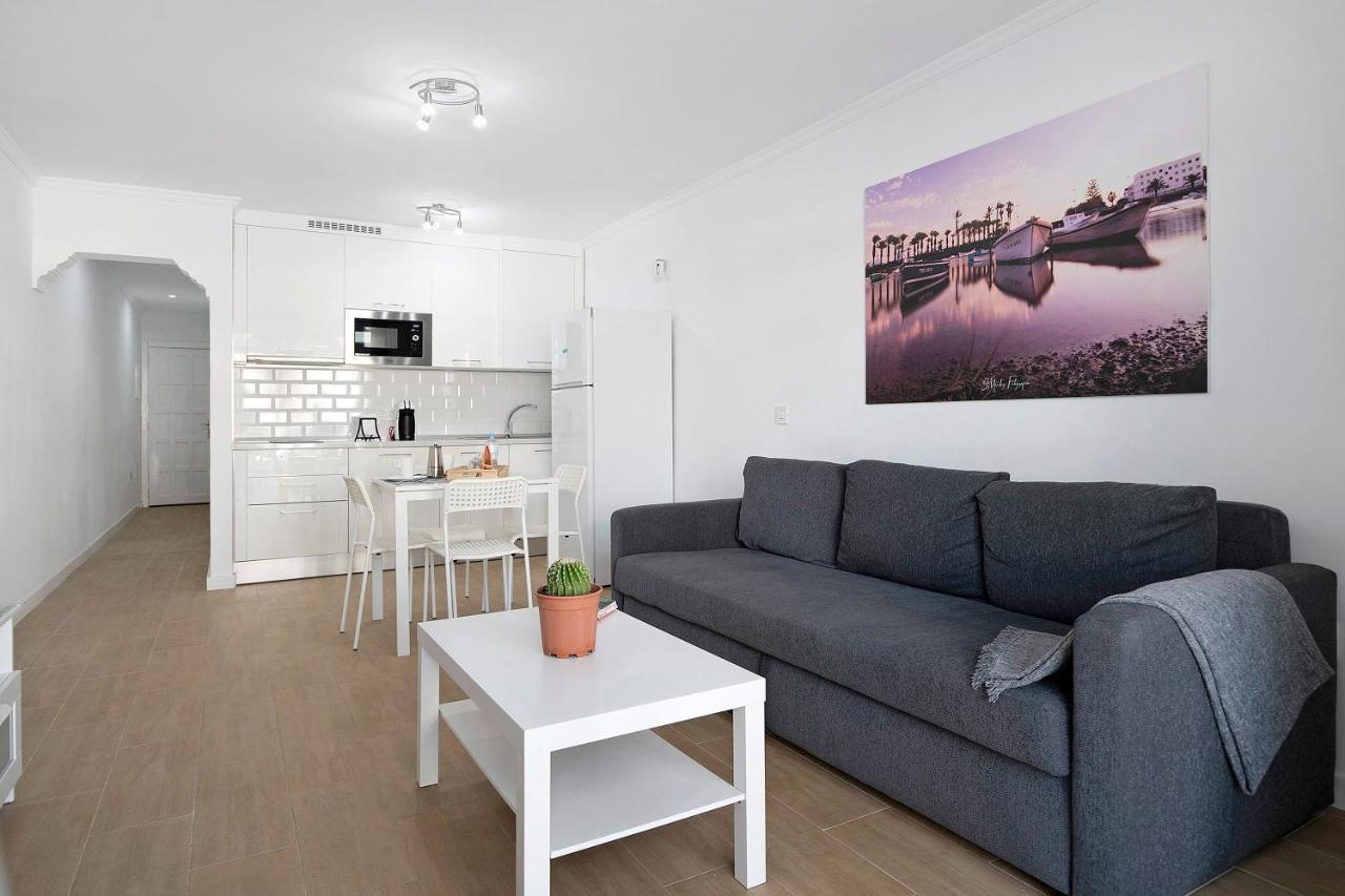 Ianoa Apartment Tías Екстериор снимка