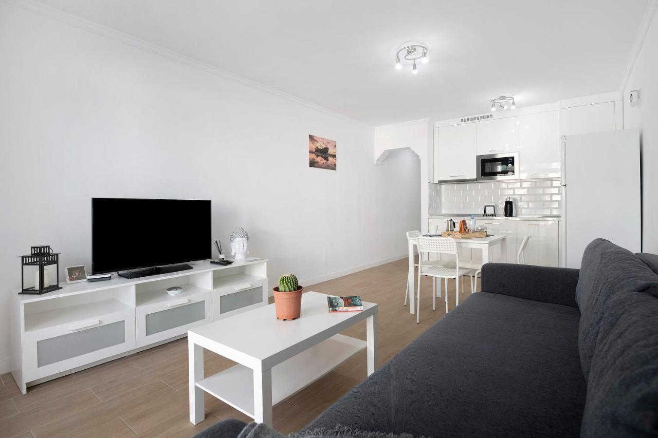Ianoa Apartment Tías Екстериор снимка