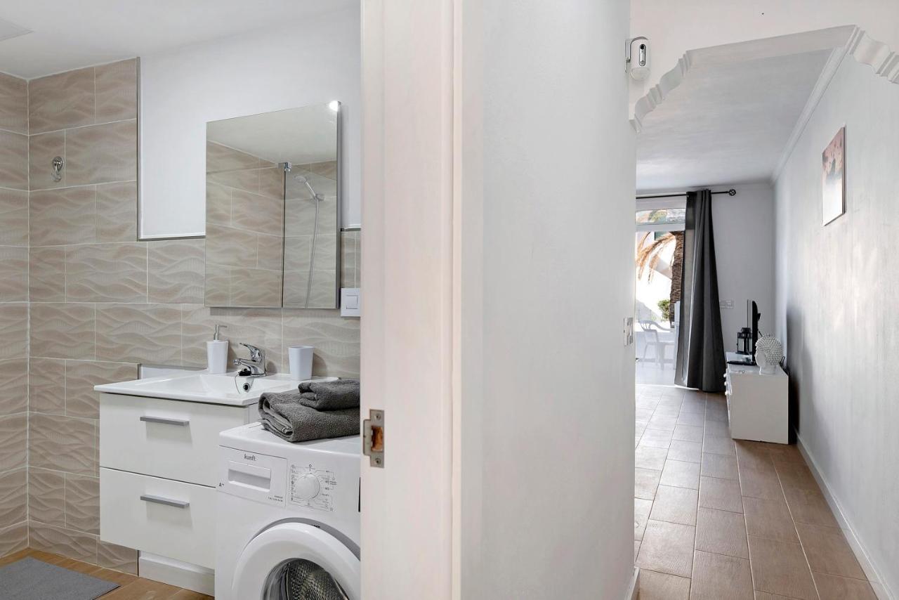 Ianoa Apartment Tías Екстериор снимка